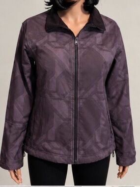Trilogy Powder Room 20,000MM Ladies Jacket Size Medium Waterproof & breathable
•